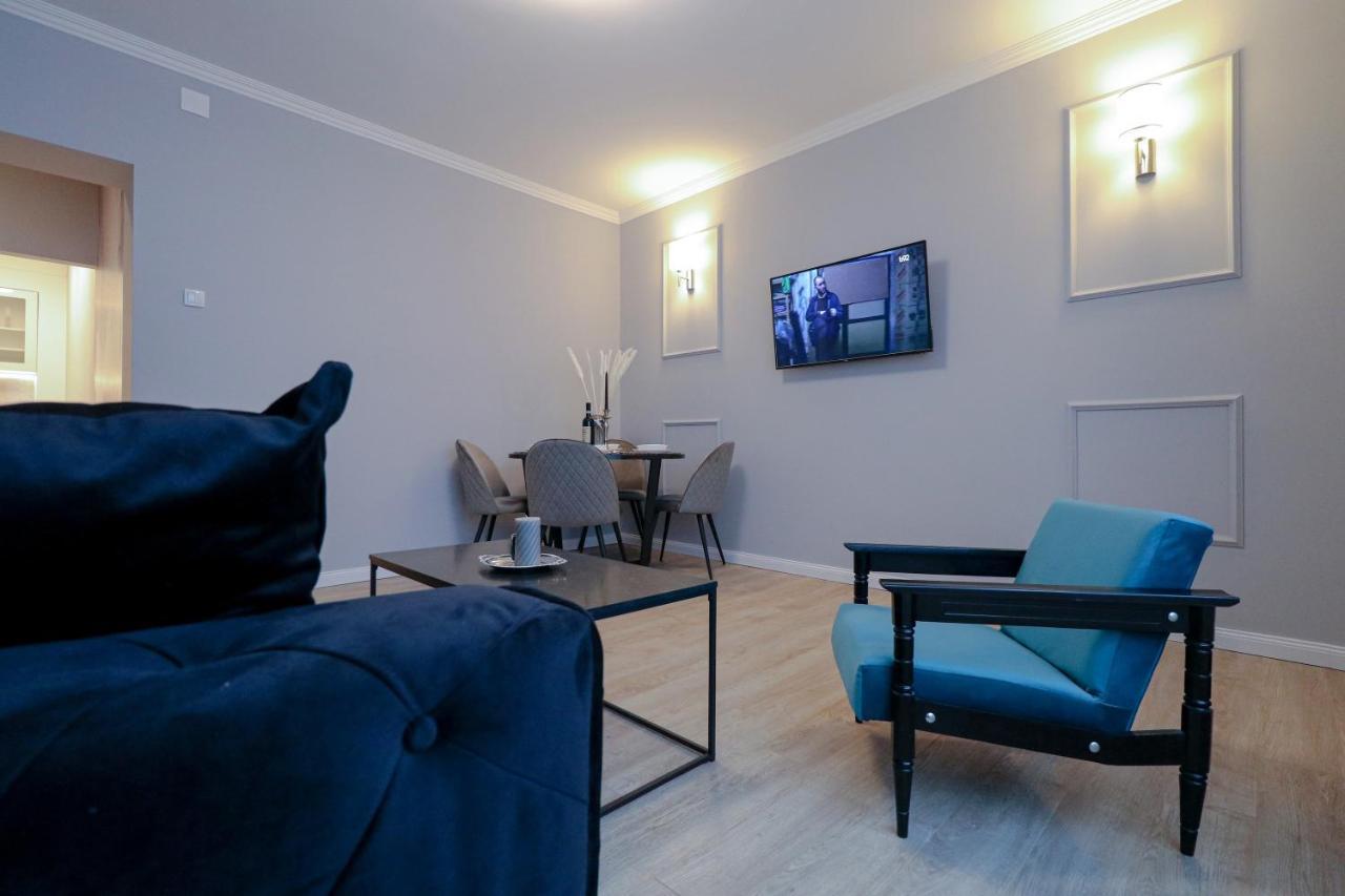 Heart Of Nis Apartment ภายนอก รูปภาพ