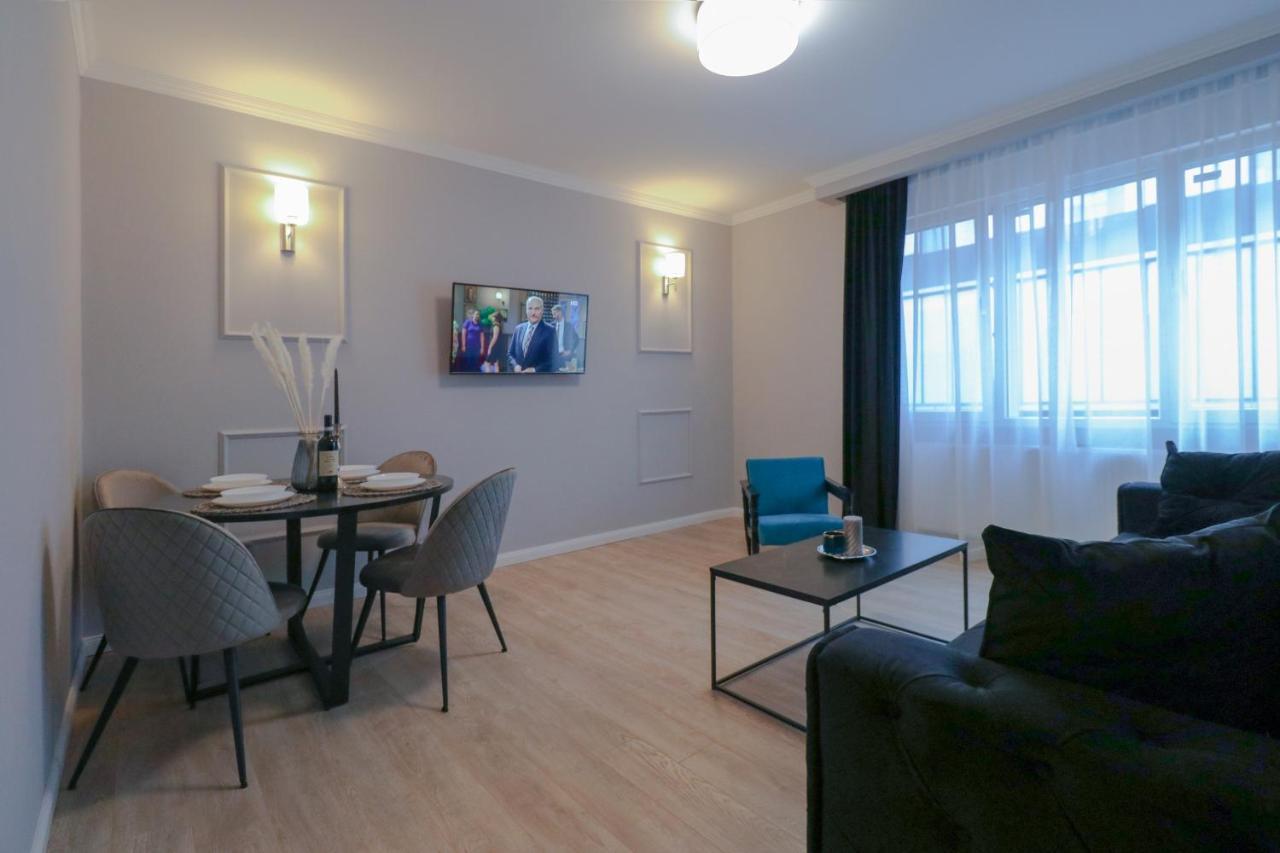 Heart Of Nis Apartment ภายนอก รูปภาพ