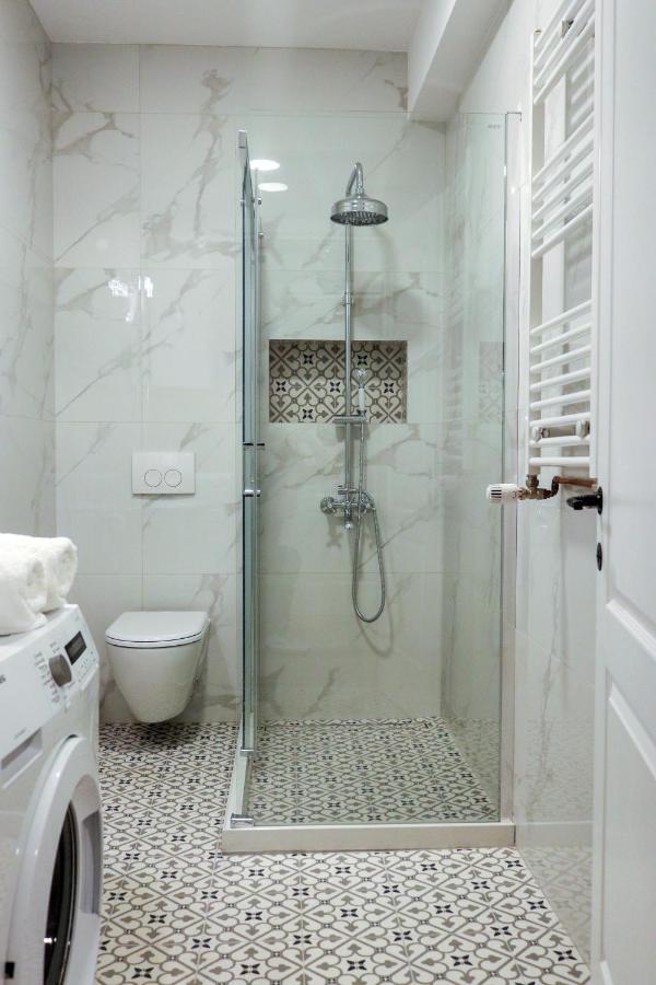 Heart Of Nis Apartment ภายนอก รูปภาพ