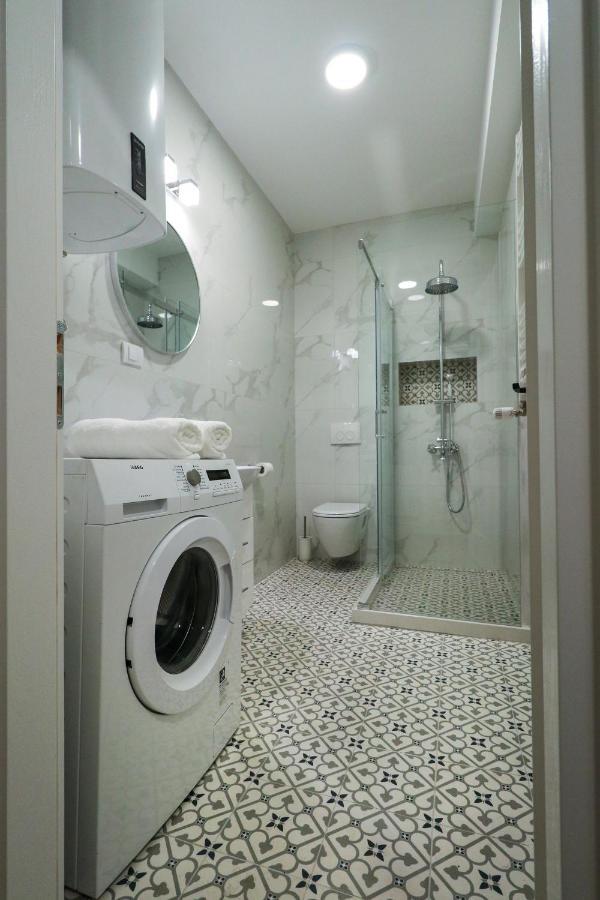 Heart Of Nis Apartment ภายนอก รูปภาพ